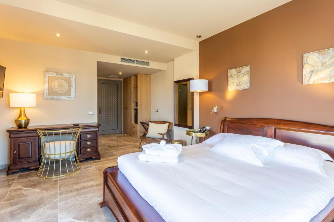 Elysian Luxury Hotel And Spa Kalamata Eksteriør billede